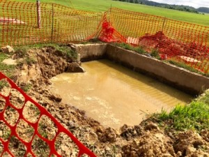 D18BC80E-5347-419F-9EAC-933571DC25D8