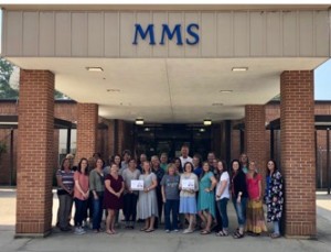 08B684F0-74F8-40DE-B899-38F286D74842